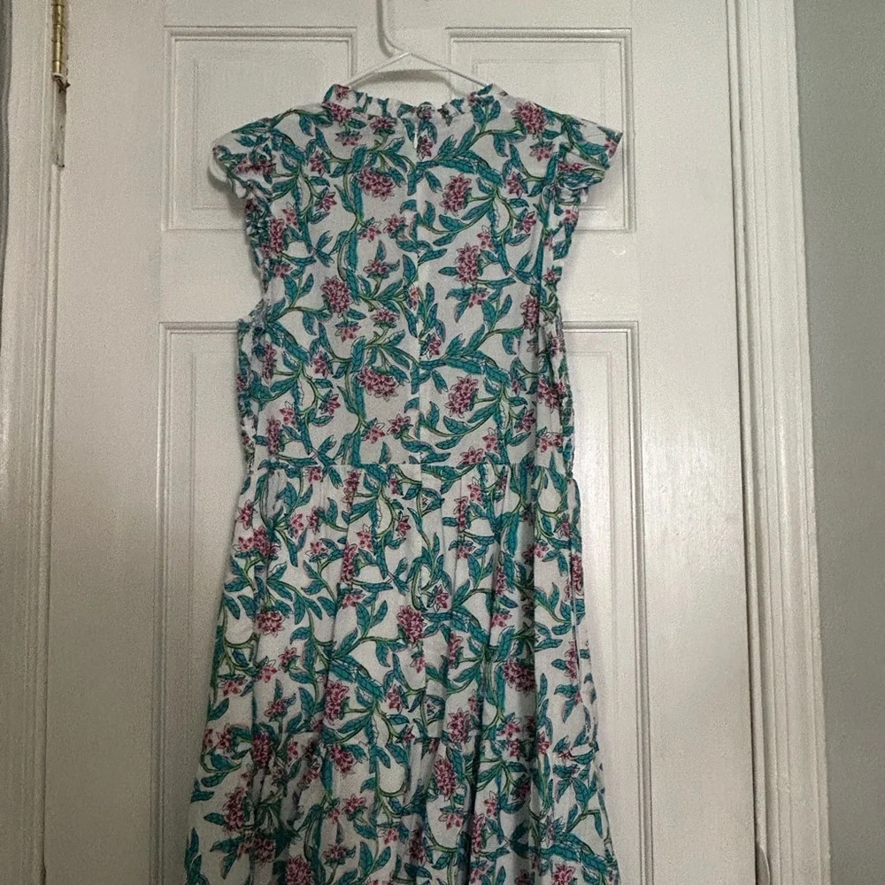 Floral Kids Dress in White and Green - Picture 3 of 4